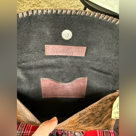 Hair on hide leather clutch bag with crossbody strap - Picture 5 of 6